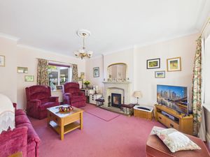 Lounge- click for photo gallery